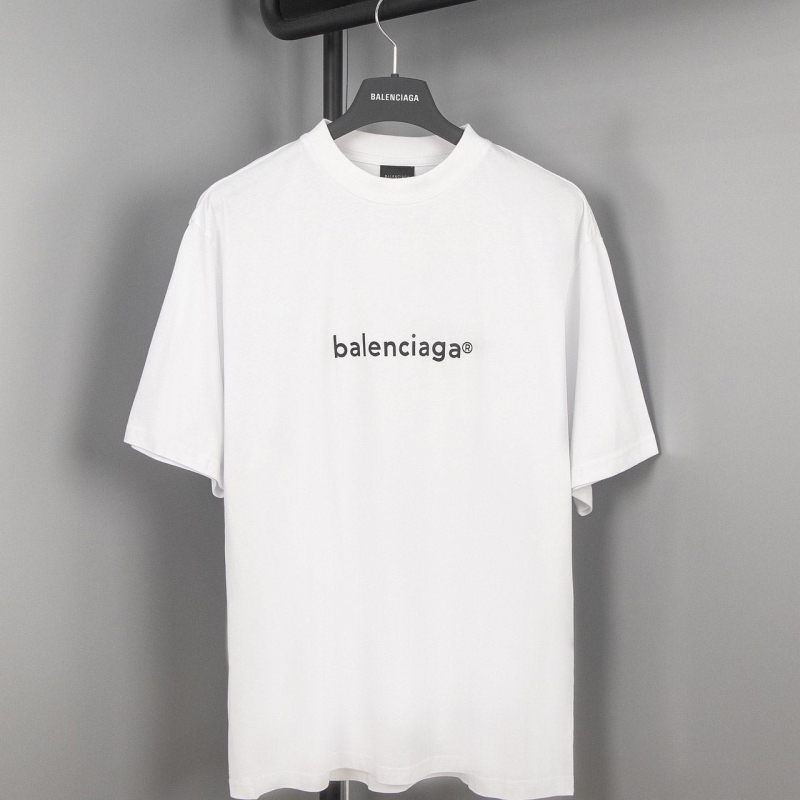 Ba*len*cia*ga t-shirts